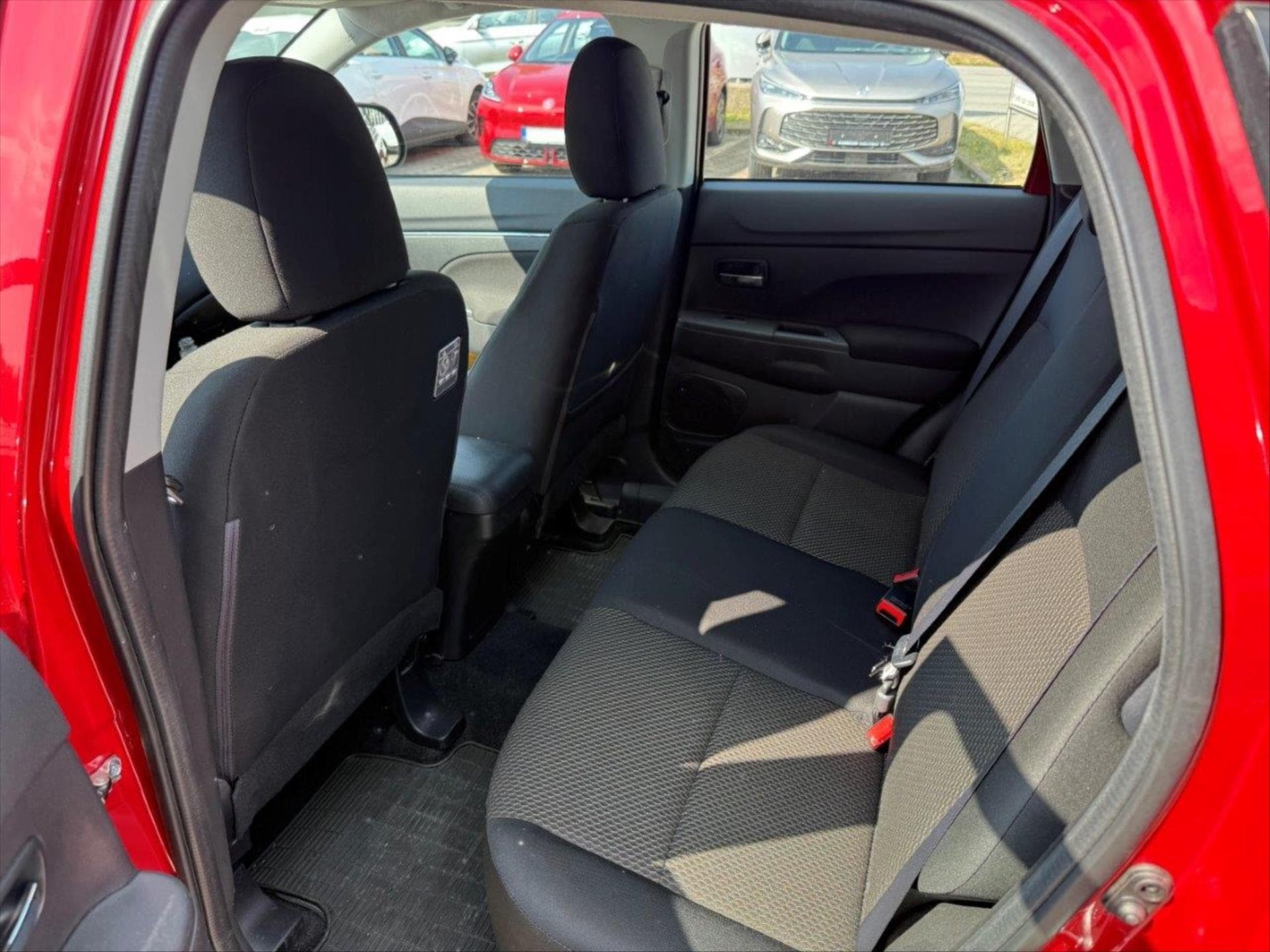 Mitsubishi ASX - 11