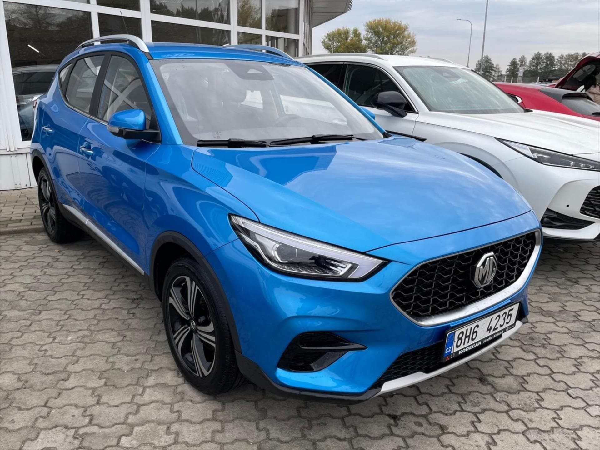 MG ZS - 1