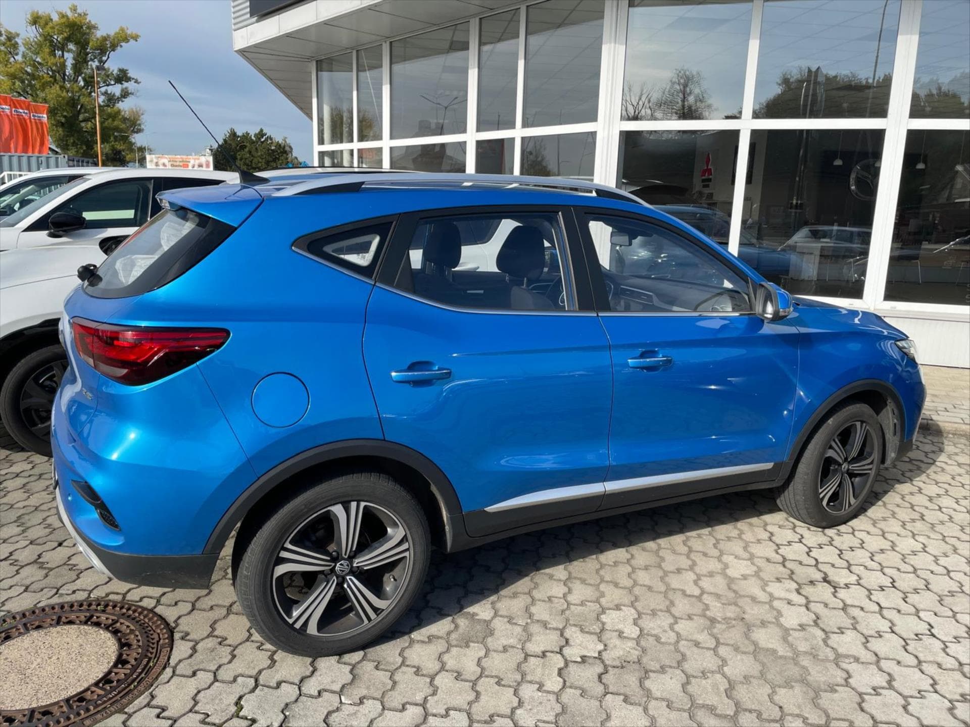 MG ZS - 6