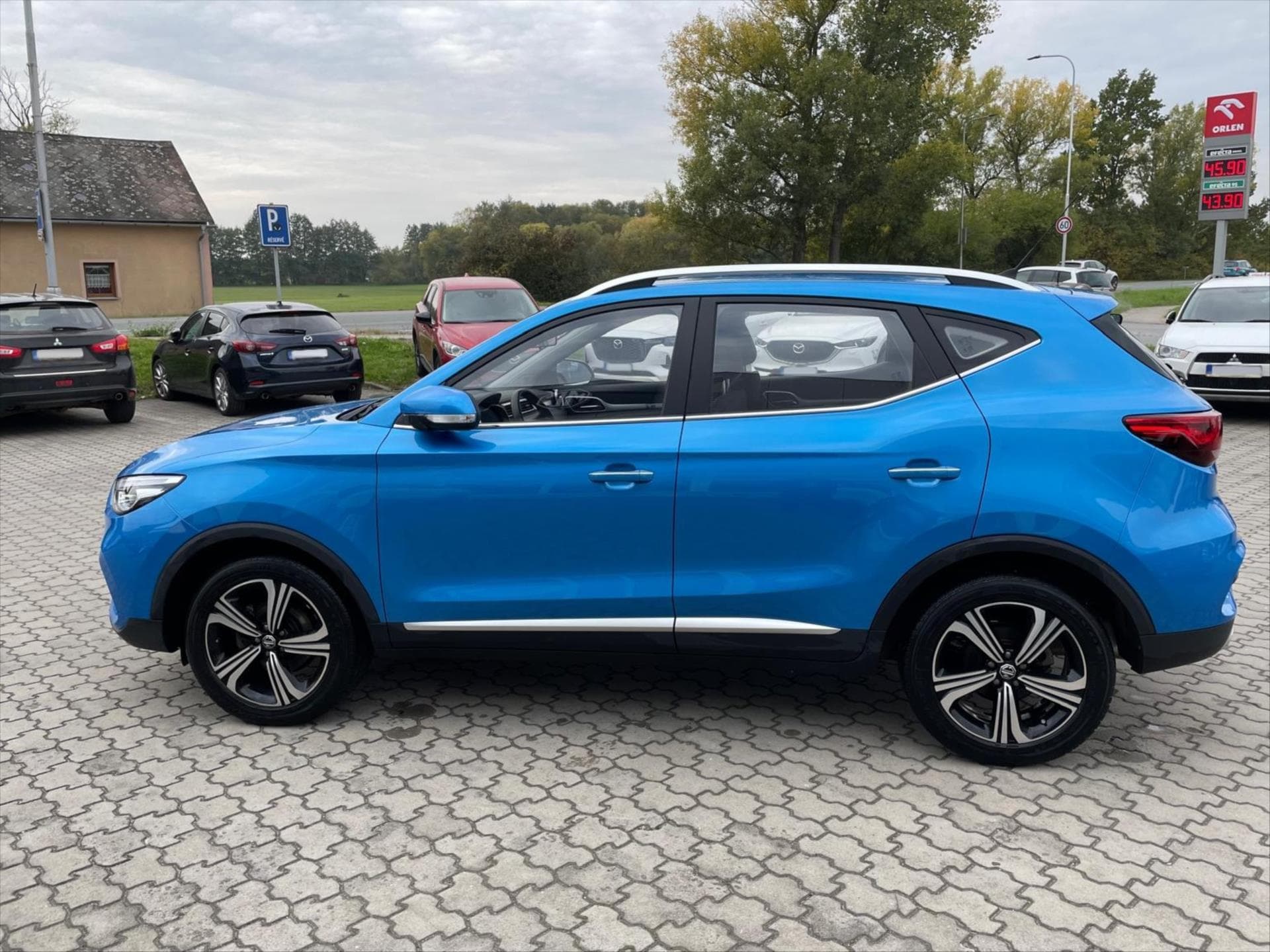MG ZS - 9