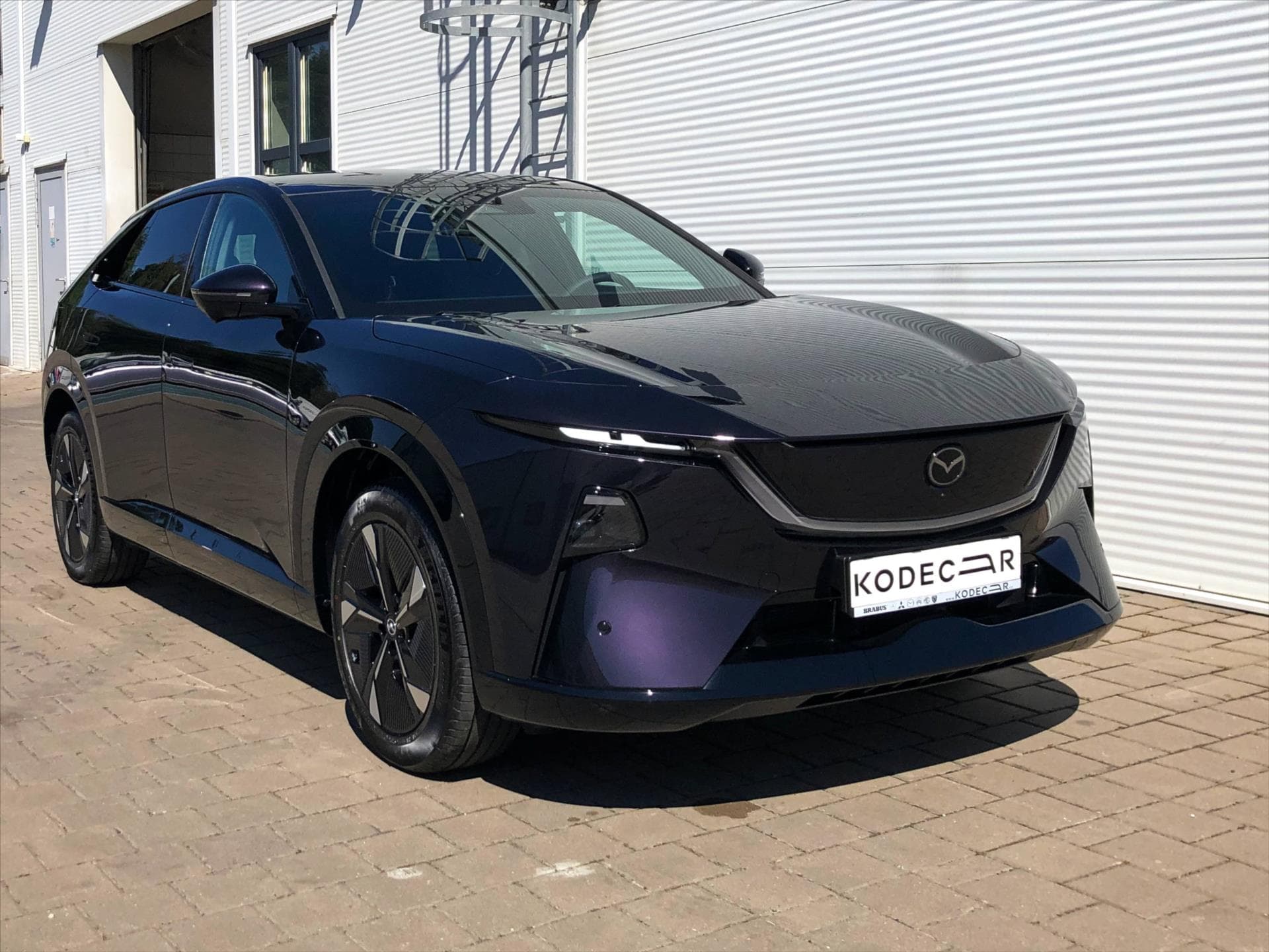 Mazda CX-6e preview 1