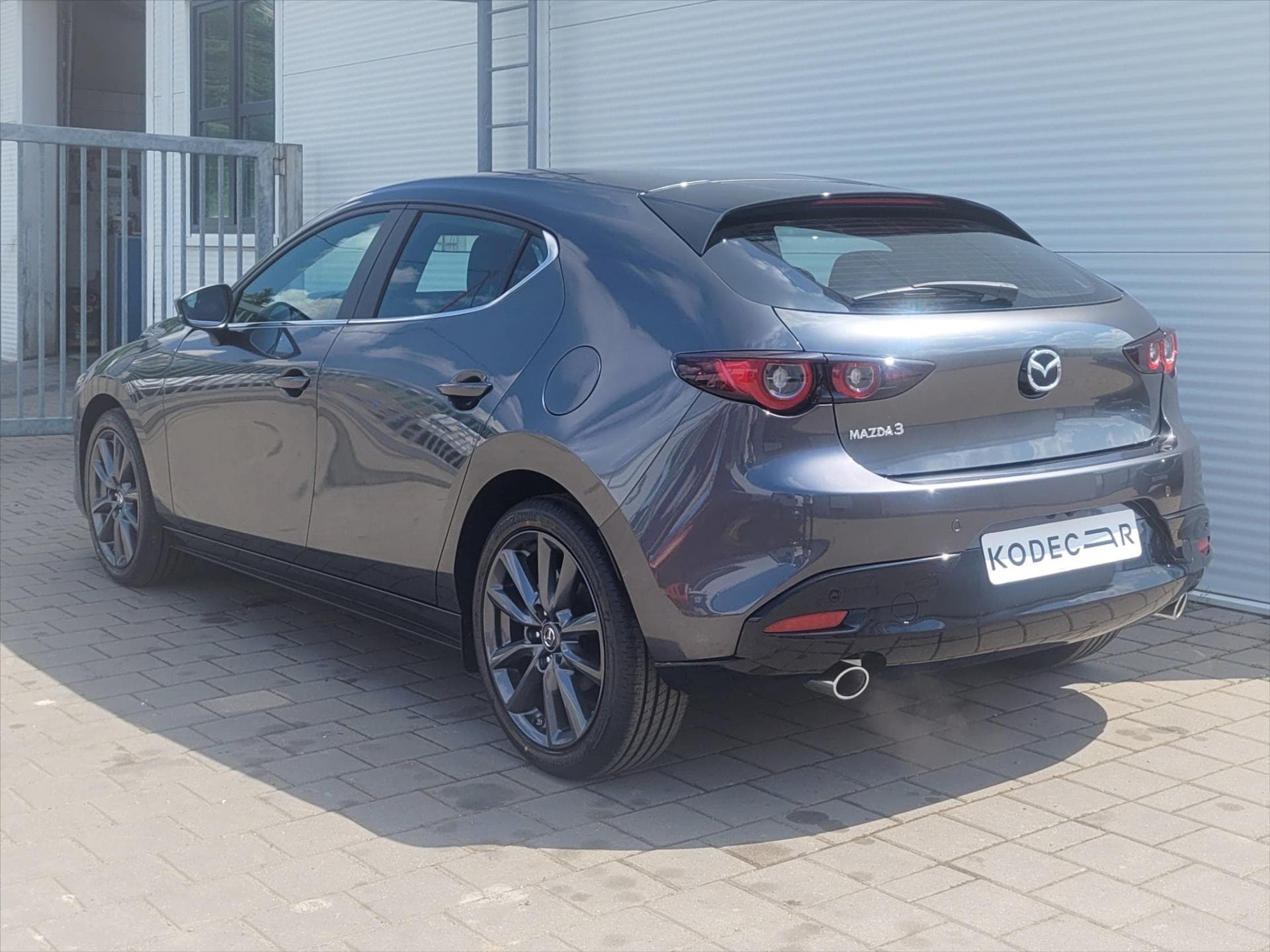 Mazda 3 - 4