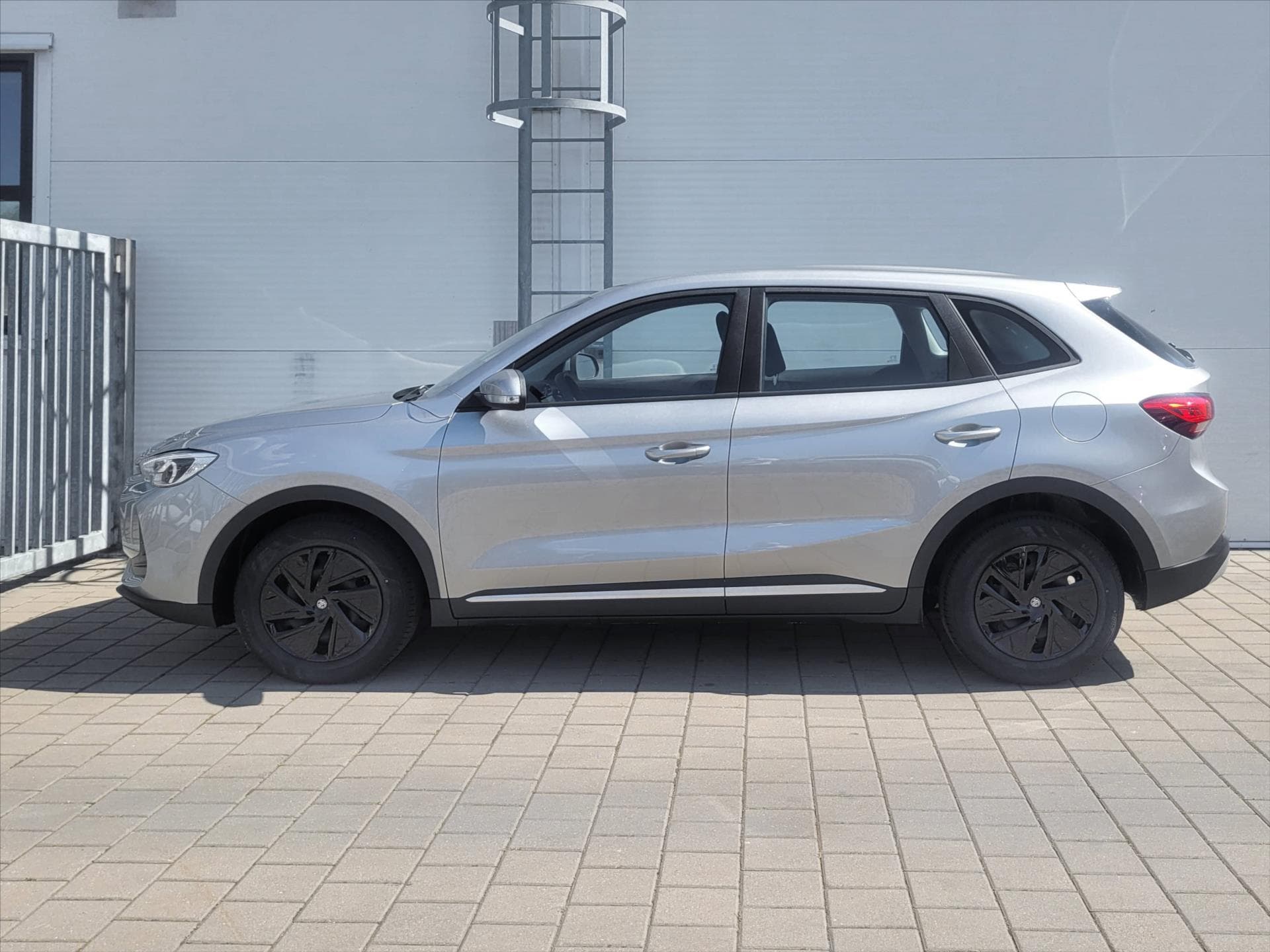 MG ZS - 6