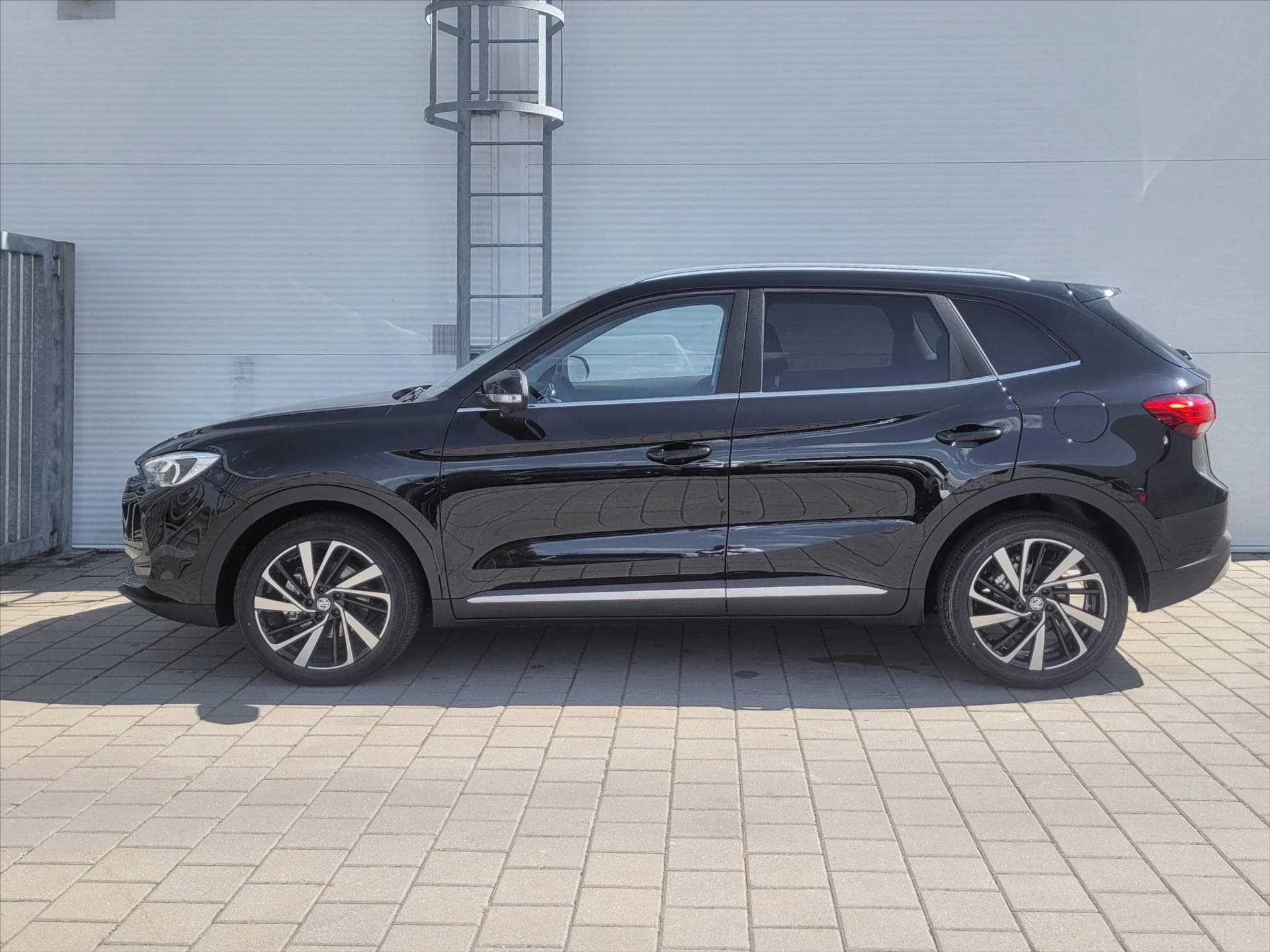 MG ZS - 6