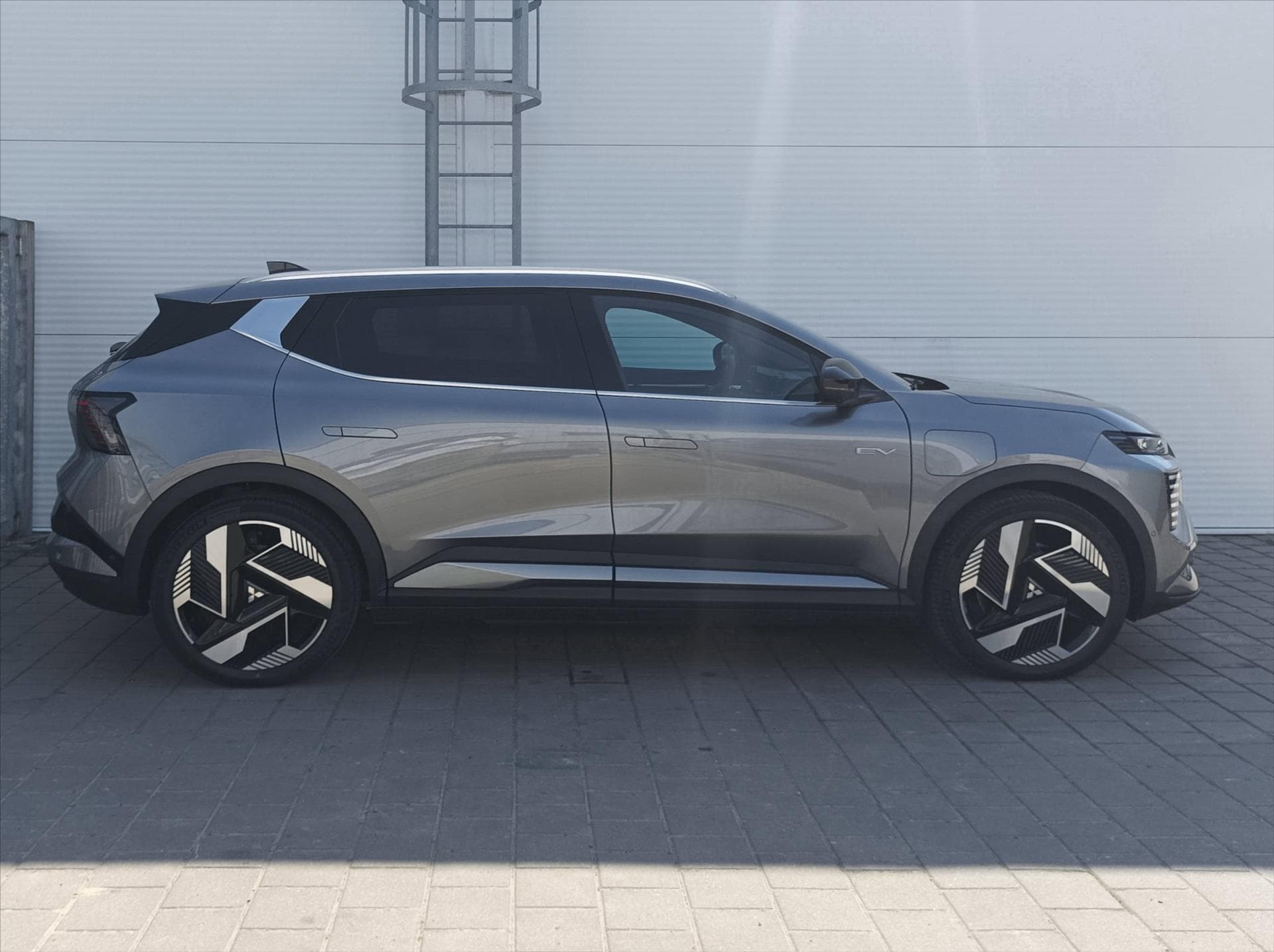 Mitsubishi Eclipse Cross - 3