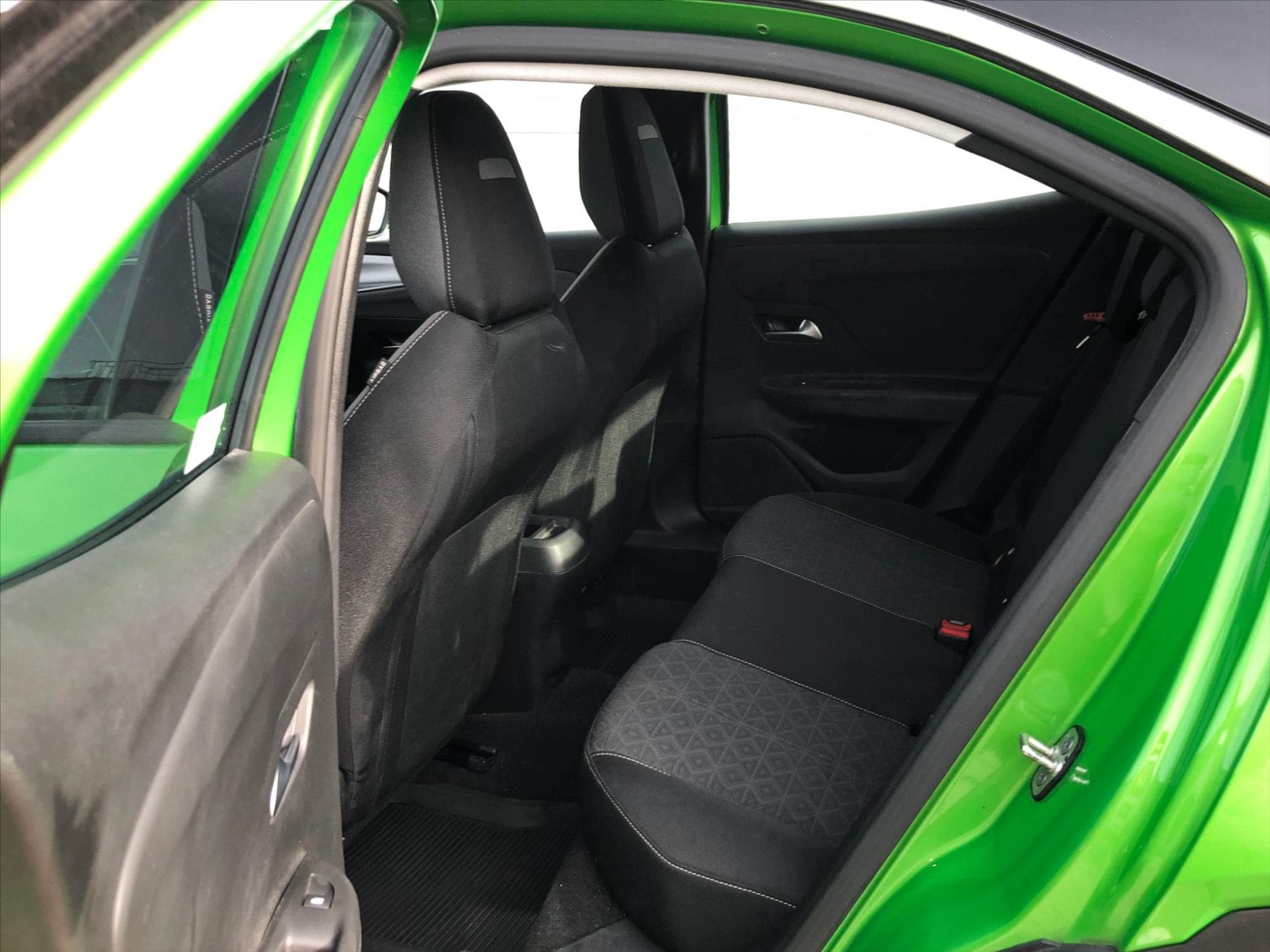 Opel Mokka - 11