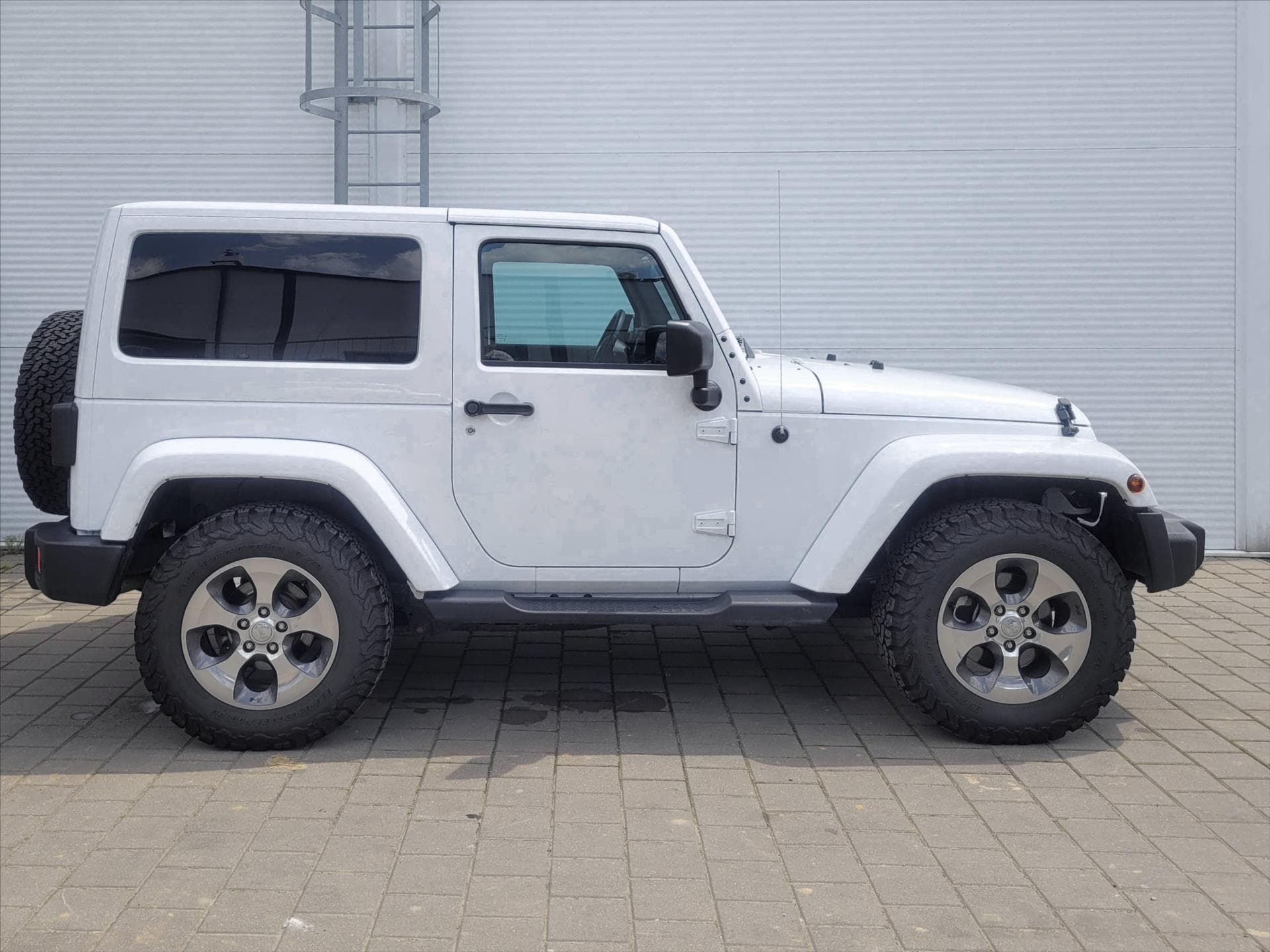 Jeep Wrangler - 3