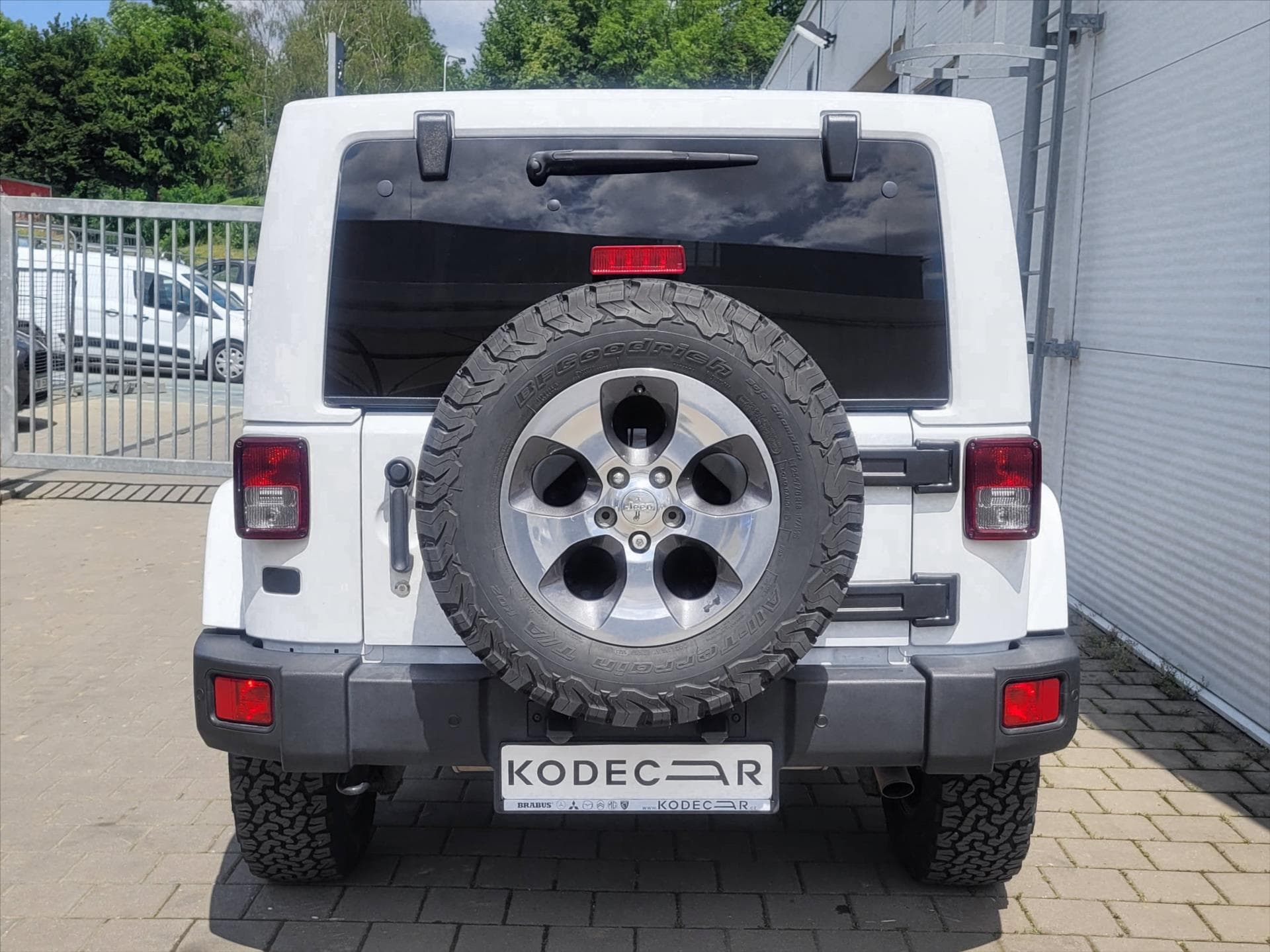 Jeep Wrangler - 5