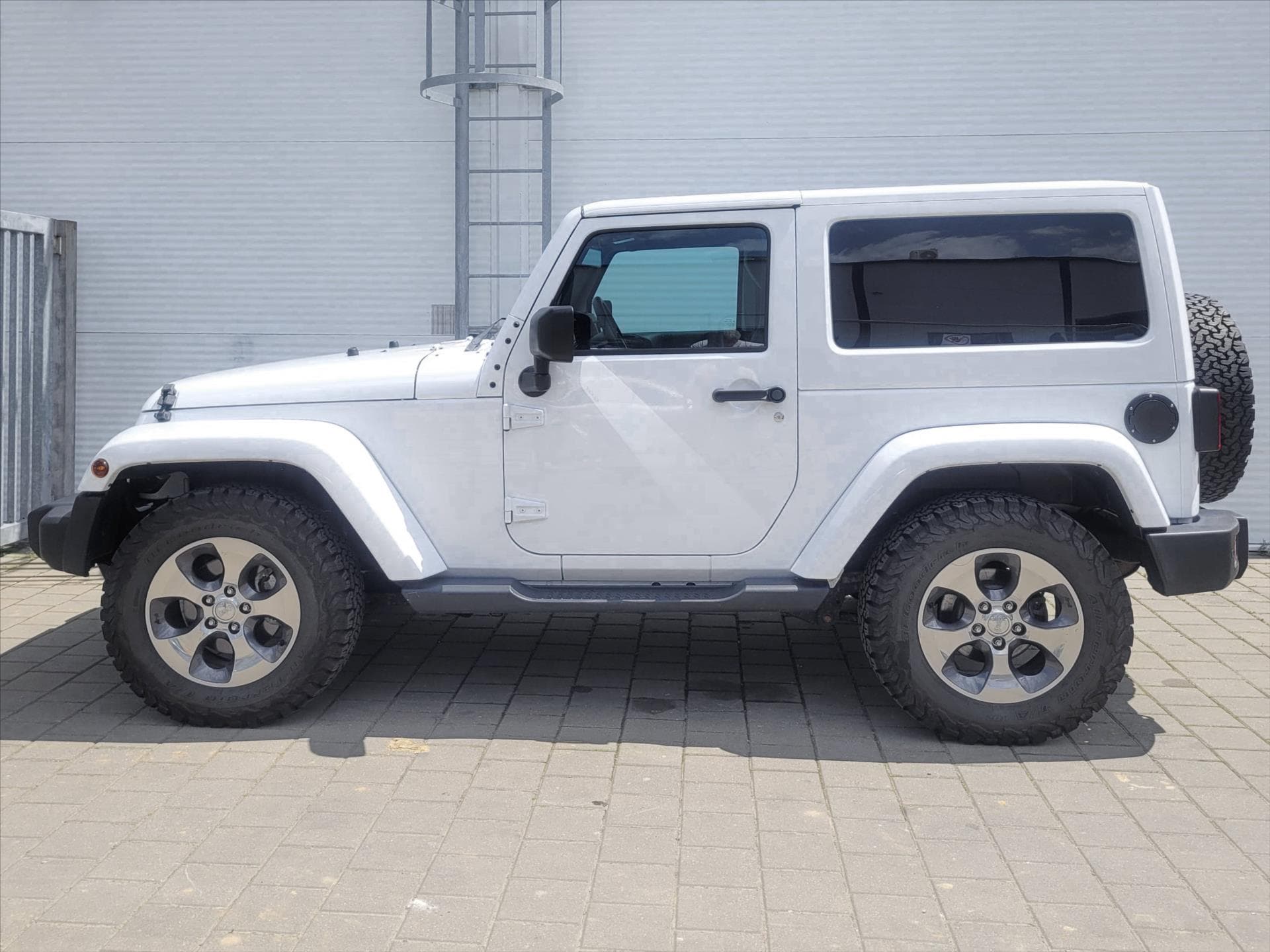 Jeep Wrangler - 6