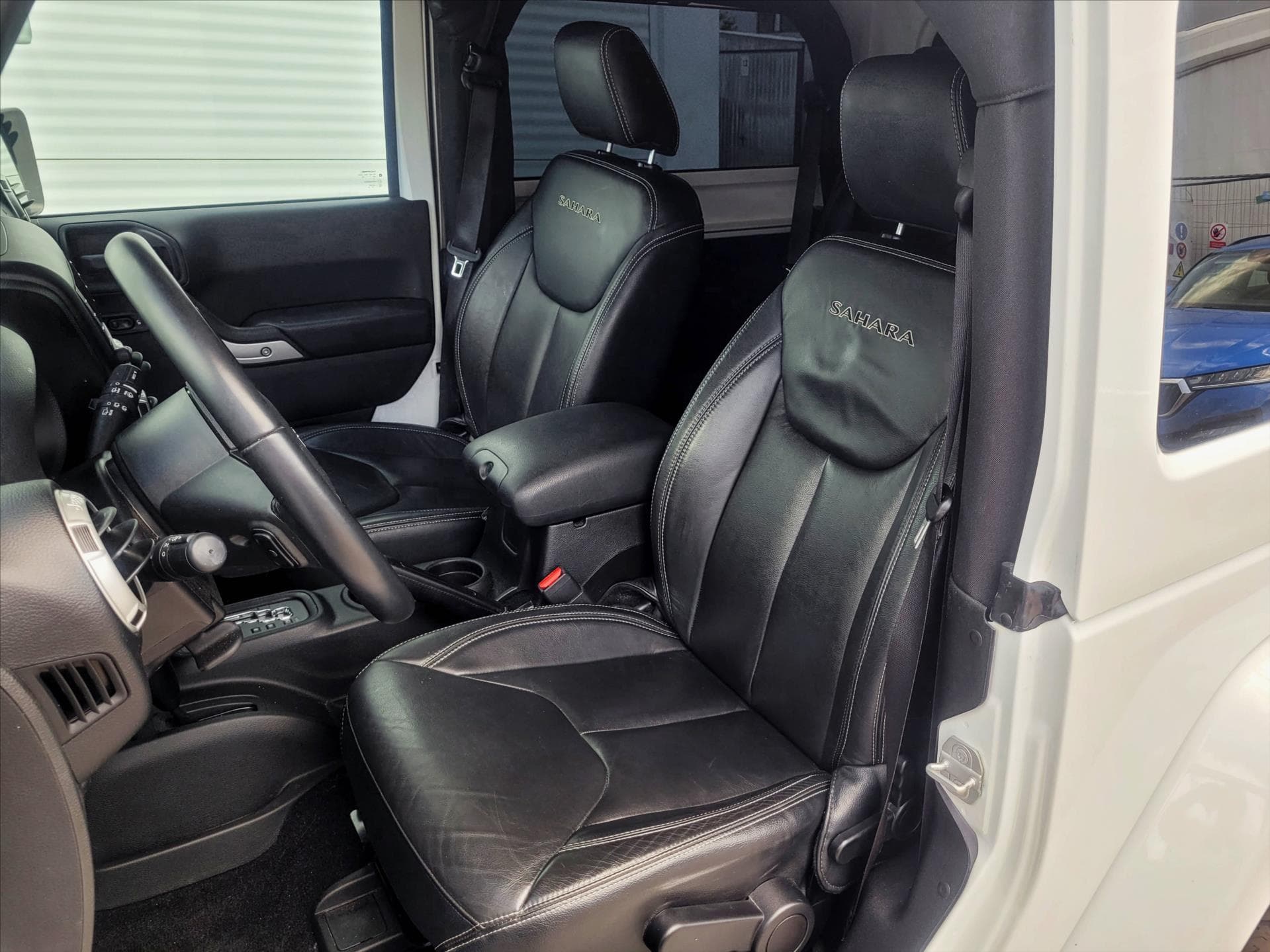 Jeep Wrangler - 13