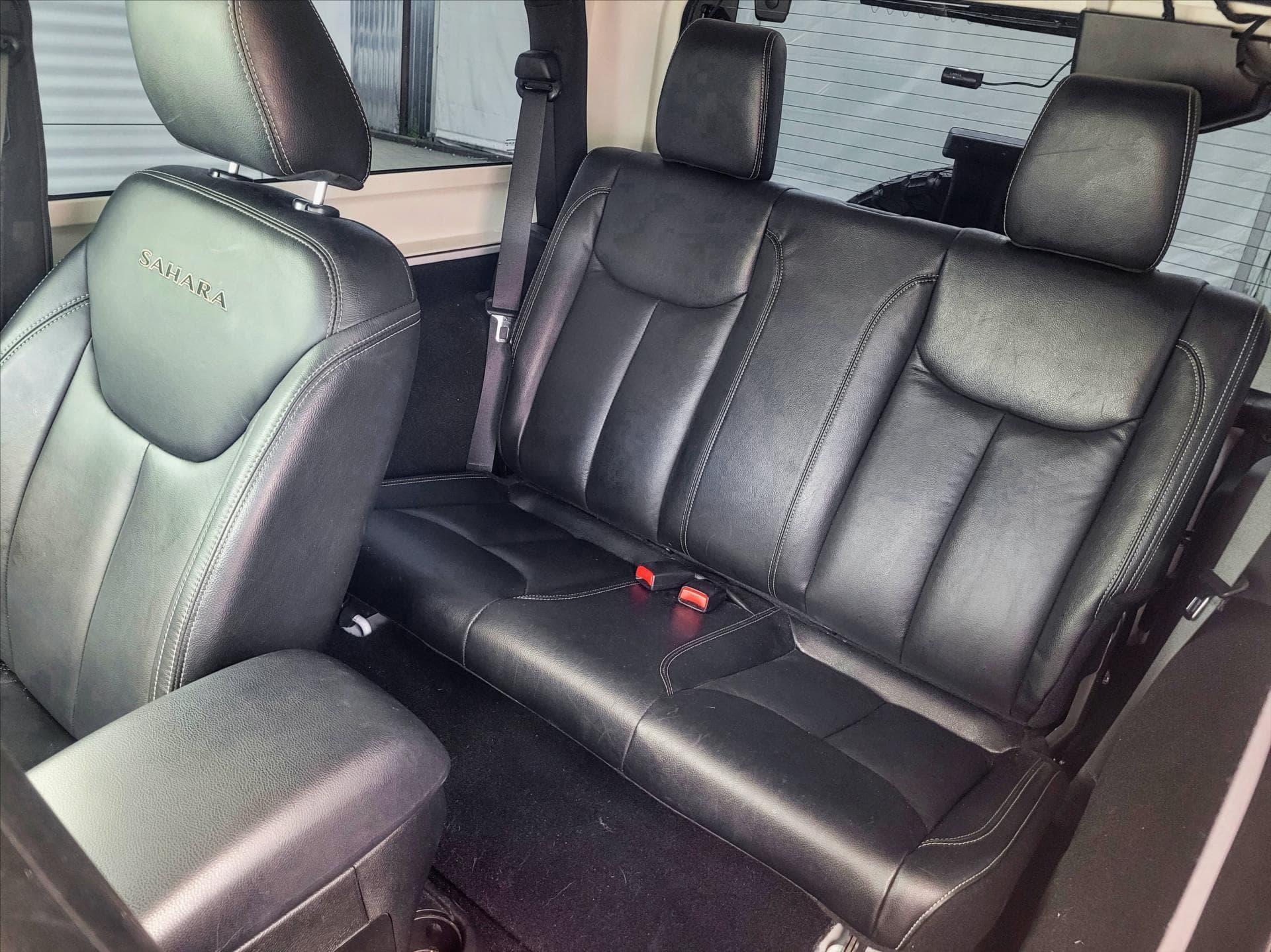 Jeep Wrangler - 14