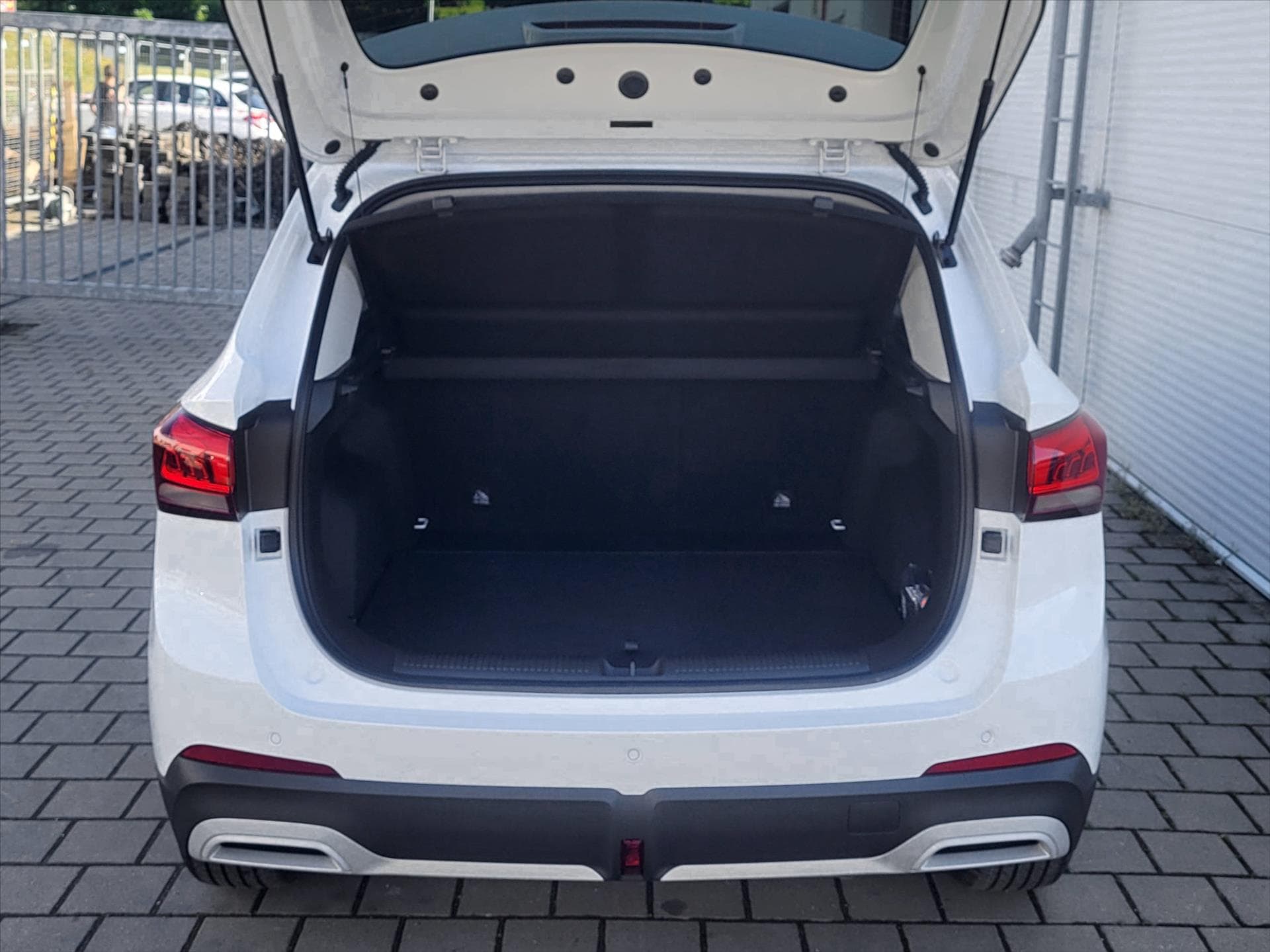 MG ZS - 7