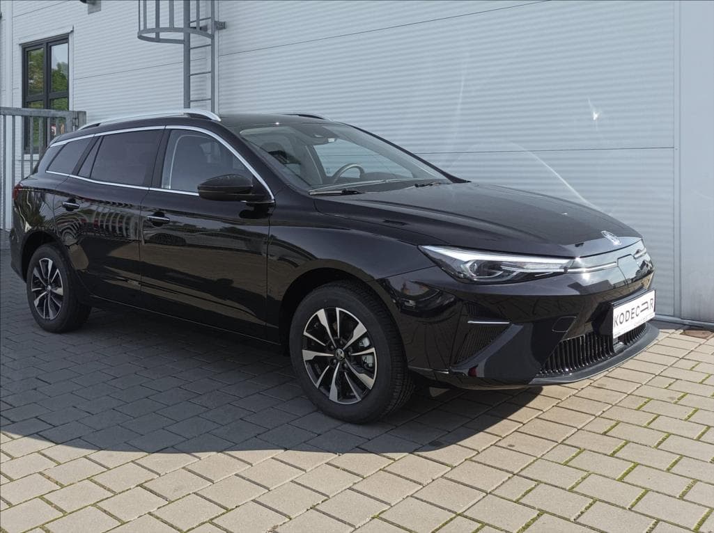 MG MG5 - 1