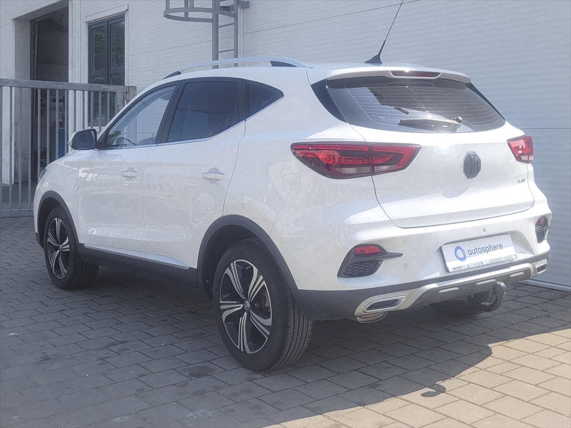 MG ZS - 4