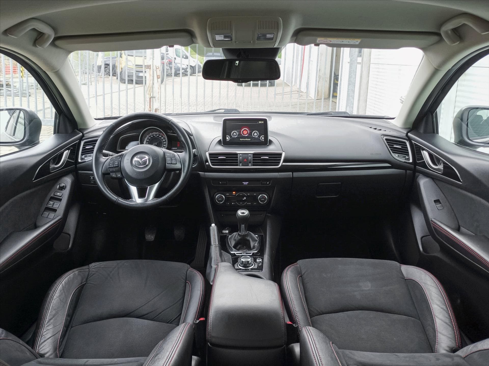 Mazda 3 - 8