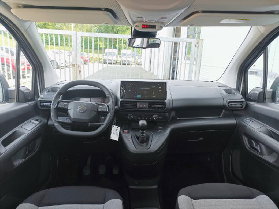 Nový vůz Citroën Berlingo 1,5 BlueHDi 130k S&S 6MAN  M1 XL Plus šedá metalíza Nafta Manuální