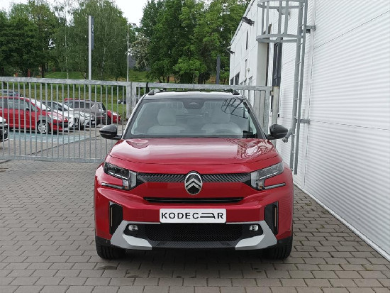 Nový vůz Citroën ë-C3 Aircross Elektric 44kWh 113k AT MAX červená metalíza Elektro Automatická