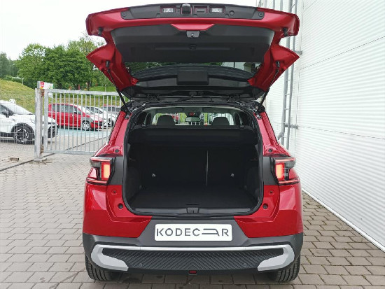 Nový vůz Citroën ë-C3 Aircross Elektric 44kWh 113k AT MAX červená metalíza Elektro Automatická