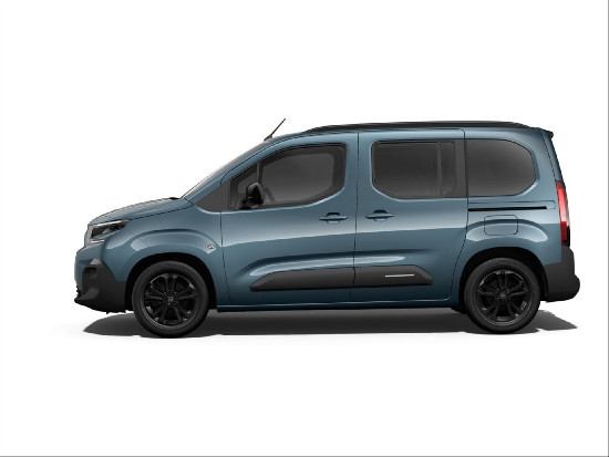 Nový vůz Citroën Berlingo 1,5 BHDi 130k S&S 6MAN  MAX M1 modrá metalíza Nafta Manuální