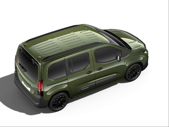 Nový vůz Citroën Berlingo 1,5 Diesel 130k Manual MAX šedá metalíza Nafta Manuální