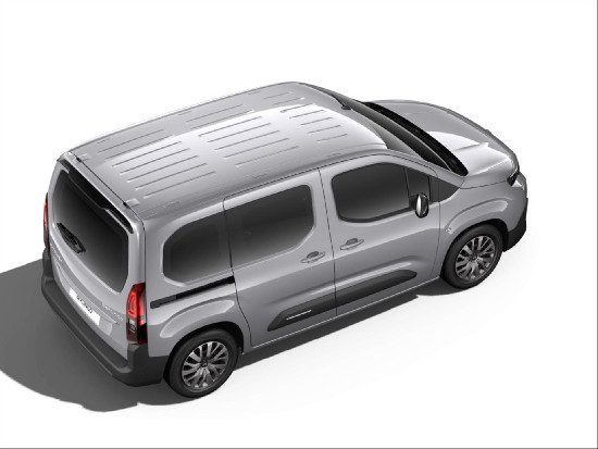 Nový vůz Citroën Berlingo 1,5 BHDi 130k S&S 6MAN  MAX M1 XL šedá metalíza Nafta Manuální