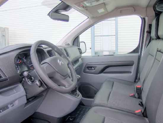 Nový vůz Citroën ë-Jumpy ë 100k AT FURGON PLUS  L2 bílá Elektro Automatická