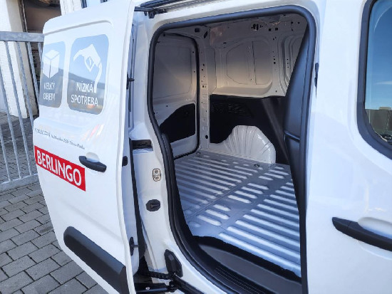 Nový vůz Citroën Berlingo 1,5 BHDi 100k S&S 6MAN  Van L1 plus 650kg bílá Nafta Manuální