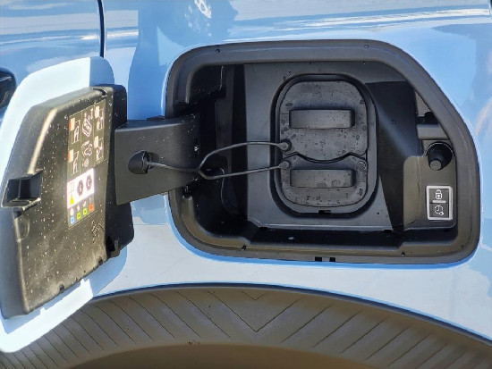 Nový vůz Citroën ë-C3 Electric 44kWh 113k AT MAX modrá metalíza Elektro Automatická