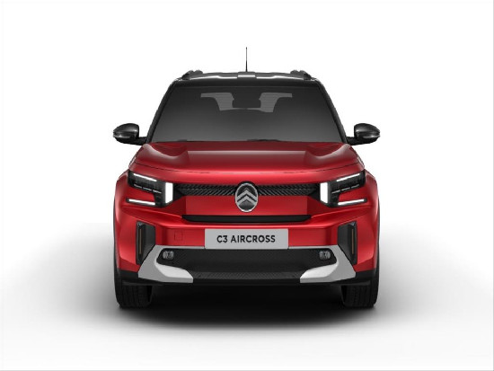 Nový vůz Citroën C3 Aircross 1,2 PT 100k S&S 6MAN  TURBO PLUS červená metalíza Benzín Manuální