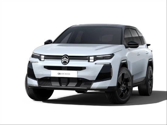 Nový vůz Citroën C5 Aircross 1,2 PT 145k S&S EAT8  MAX bílá hybridní - benzin Automatická