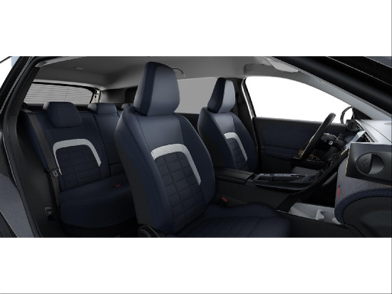 Nový vůz Citroën C5 Aircross 1,2 PT 145k S&S 6AT  Plus šedá metalíza hybridní - benzin Automatická