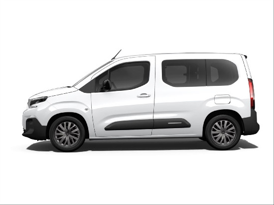 Nový vůz Citroën Berlingo 1,5 PT 110k S&S 6MAN  M1 Plus Petrol bílá Benzín Manuální
