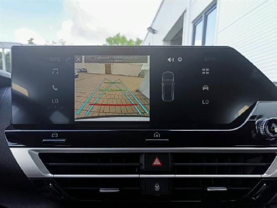 Nový vůz Citroën C4 1,2 PT 130k S&S 6MAN  YOU bílá Benzín Manuální