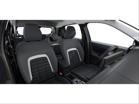 Nový vůz Citroën C3 1,2 PT 100k S&S 6MAN  PLUS Hybrid černá metalíza hybridní - benzin Automatická