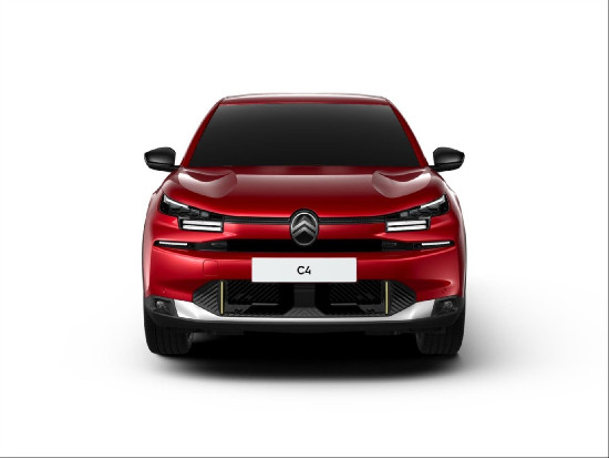Nový vůz Citroën C4 1,2 Petrol 130k Automatic MAX červená metalíza Benzín Automatická