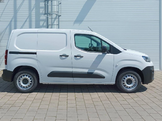 Nový vůz Citroën Berlingo 1,5 BHDi 100k S&S 6MAN  Van L1 650kg bílá Nafta Manuální
