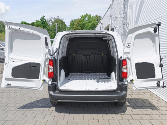 Nový vůz Citroën Berlingo 1,5 BHDi 100k S&S 6MAN  Van L1 650kg bílá Nafta Manuální