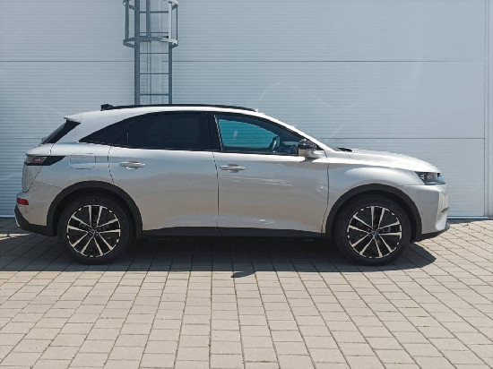Nový vůz DS Automobiles DS7 Crossback 1,6 PHEV 300k 4x4  ETOILE bílá metalíza hybridní - benzin Automatická