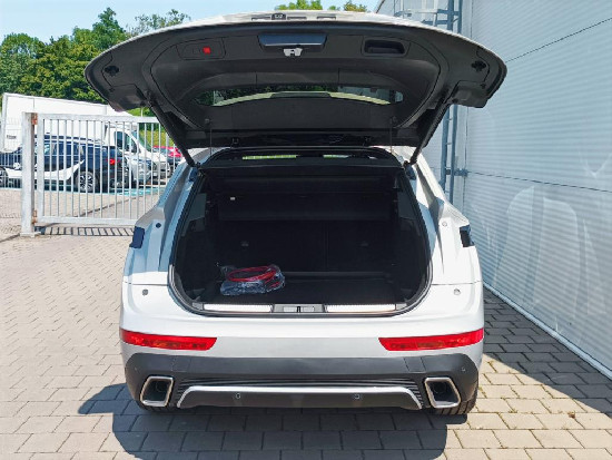 Nový vůz DS Automobiles DS7 Crossback 1,6 PHEV 300k 4x4  ETOILE bílá metalíza hybridní - benzin Automatická