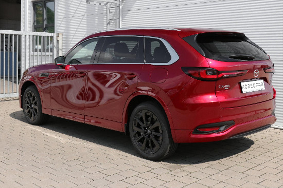 Nový vůz Mazda CX-80 3,3 e-Skyactiv D V6 8AT AWD 254k  Homura červená metalíza Nafta Automatická