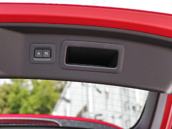 Nový vůz Mazda CX-80 3,3 e-Skyactiv D V6 8AT AWD 254k  Homura červená metalíza Nafta Automatická