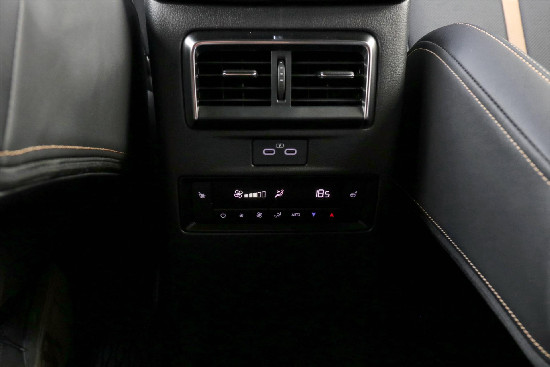 Nový vůz Mazda CX-80 3,3 Homura D254k 8AT4x4 červená metalíza Nafta Automatická