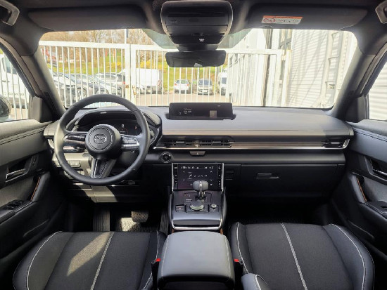 Nový vůz Mazda MX-30 1,0 R-EV 170k AT 4x2  Edition-R černá metalíza hybridní - benzin Automatická