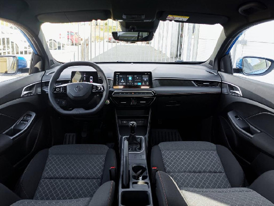 Nový vůz MG MG3 1,5 116k 5MAN 4x2  Elegance modrá metalíza Benzín Manuální