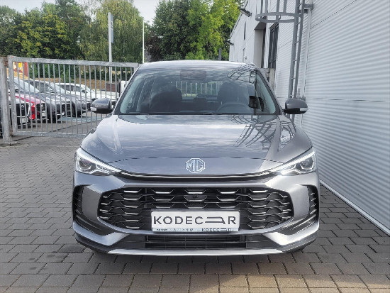 Nový vůz MG ZS 1,5 Excite 116k 5MAN světle šedá metalíza Benzín Manuální