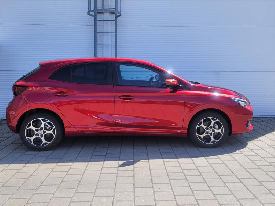Nový vůz MG MG3 1,5 Exclusive Hybrid+ 195k AT 100kW+75kW červená metalíza hybridní - benzin Automatická