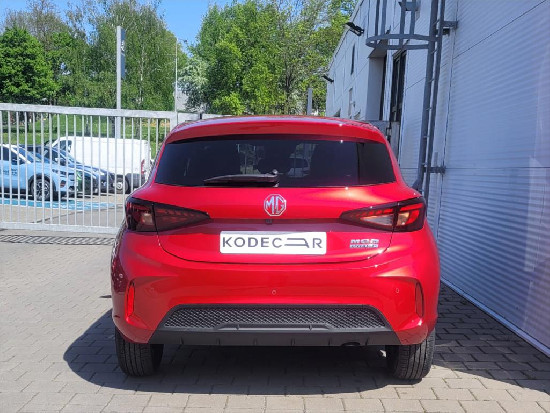 Nový vůz MG MG3 1,5 Exclusive Hybrid+ 195k AT 100kW+75kW červená metalíza hybridní - benzin Automatická