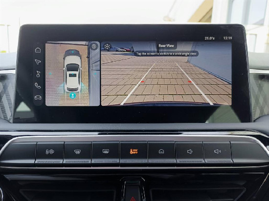 Nový vůz MG MG3 1,5 Hybrid+ 195k AT 4x2 100kW+75kW Exclusive černá metalíza hybridní - benzin Automatická