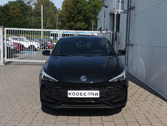 Nový vůz MG MG3 1,5 Hybrid+ 195k AT 4x2 100kW+75kW Exclusive černá metalíza hybridní - benzin Automatická