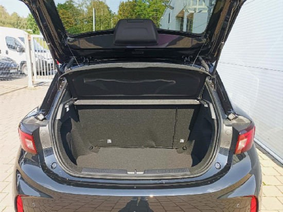 Nový vůz MG MG3 1,5 Hybrid+ 195k AT 4x2 100kW+75kW Exclusive černá metalíza hybridní - benzin Automatická